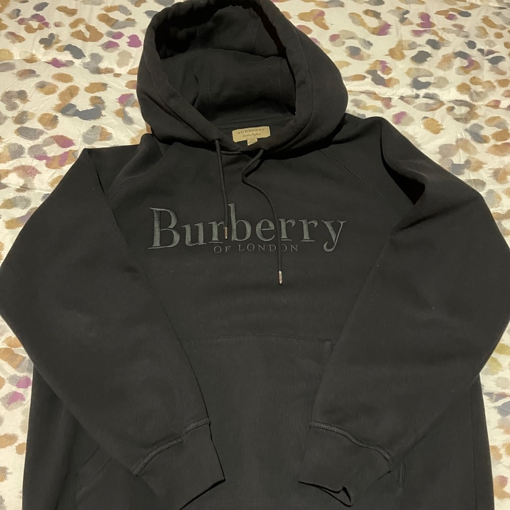 Authentic Burberry Men’s Black Hoodie size M